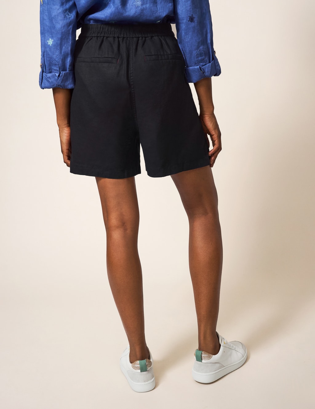 Pure Linen Pleat Front Shorts image 4