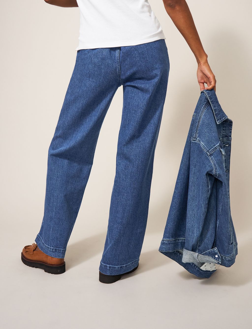 Mid Rise Wide Leg Jeans image 3
