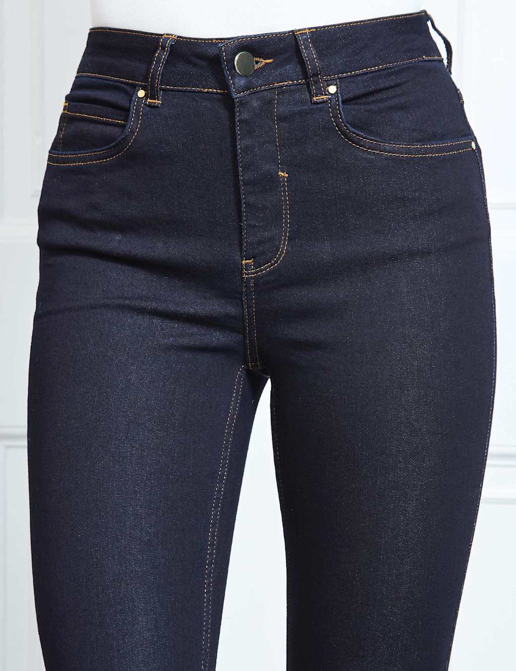 Skinny Jeans image 2