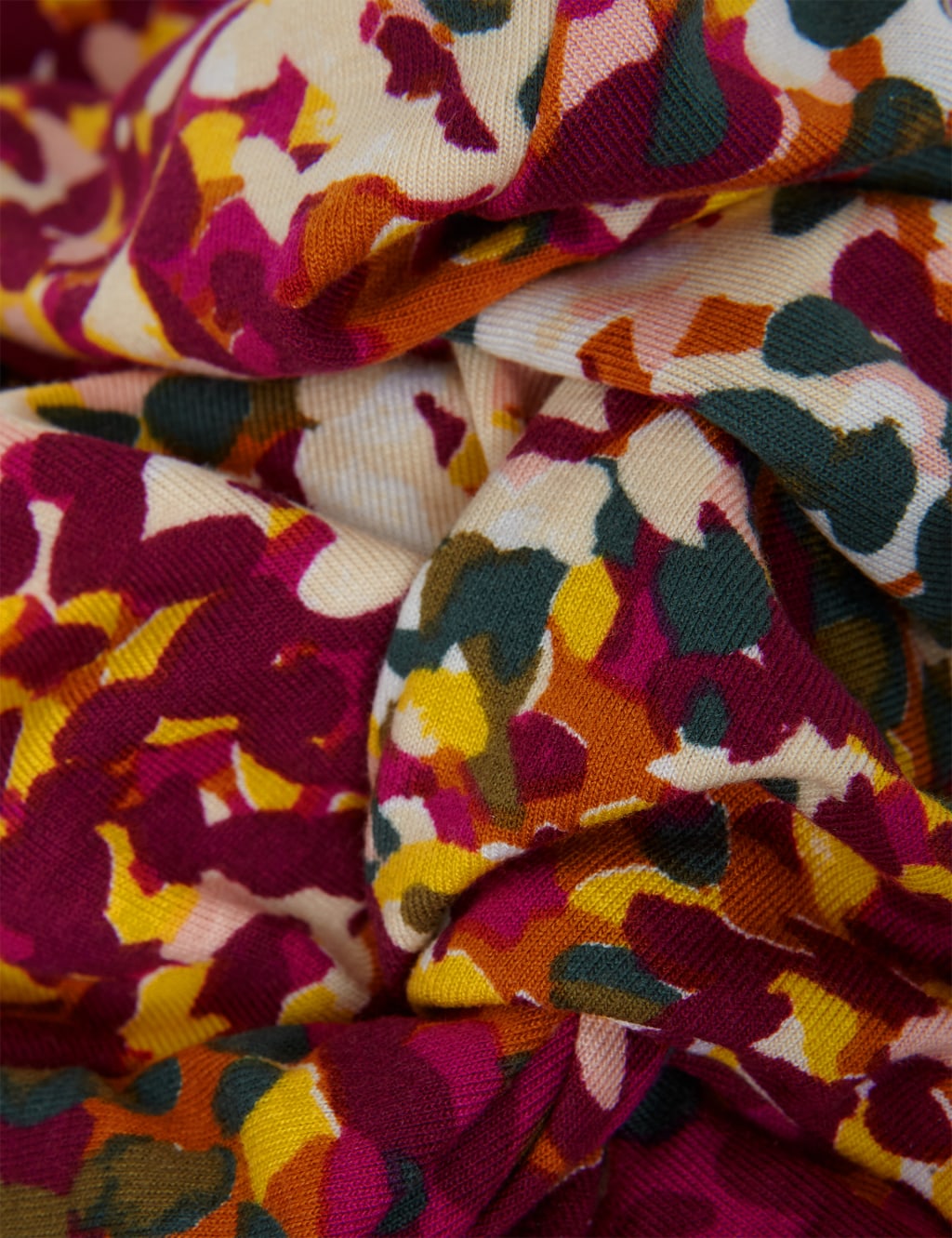 Printed V-Neck Twist Front Top image 7