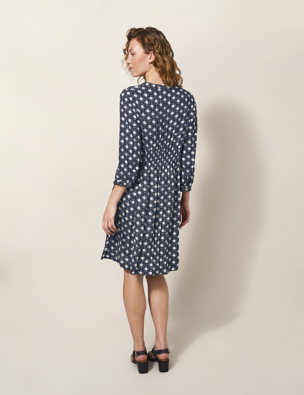 Geometric V-Neck Knee Length Smock Dress image 4