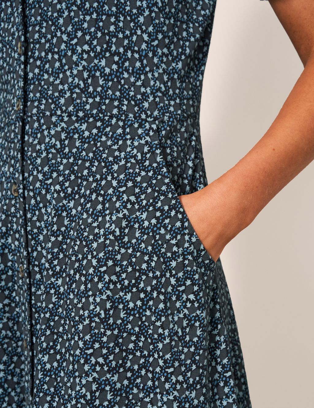 Jersey Printed Midi Shirt Dress image 3