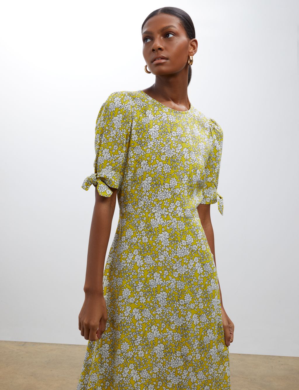 Floral Round Neck Midi Waisted Dress image 3