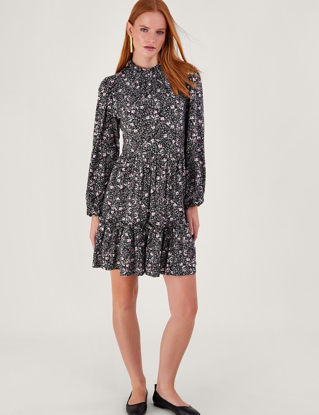Ditsy Floral Knee Length Smock Dress image 3
