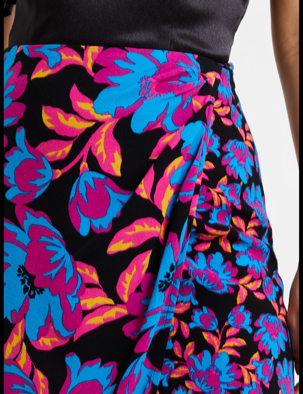 Floral Midi Wrap Skirt image 3