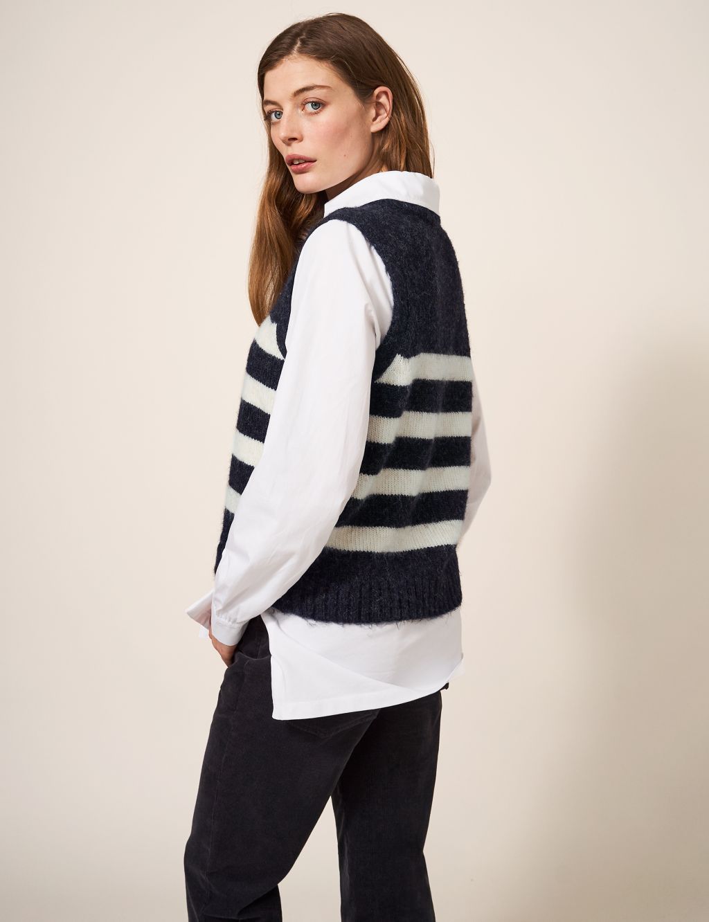 Striped Crew Neck Knitted Vest image 4