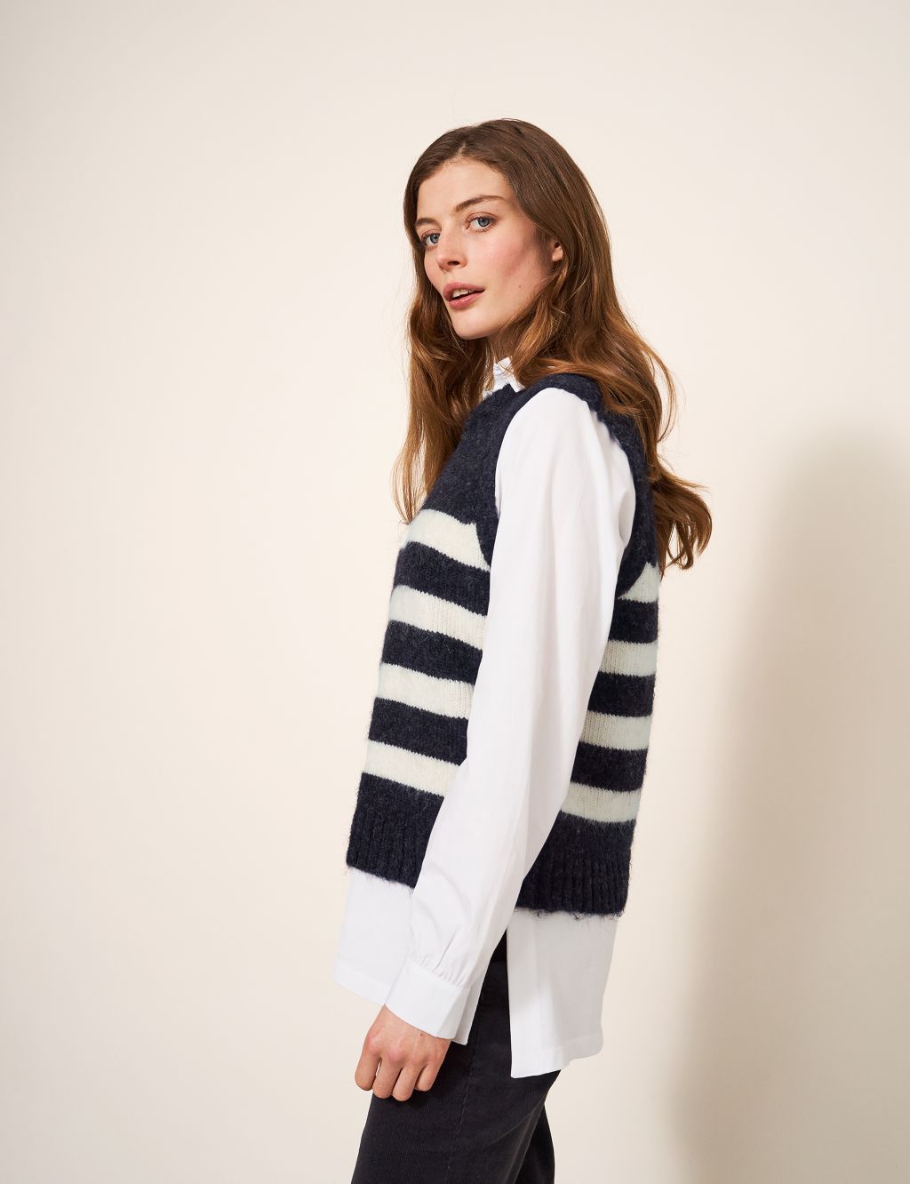 Striped Crew Neck Knitted Vest image 5