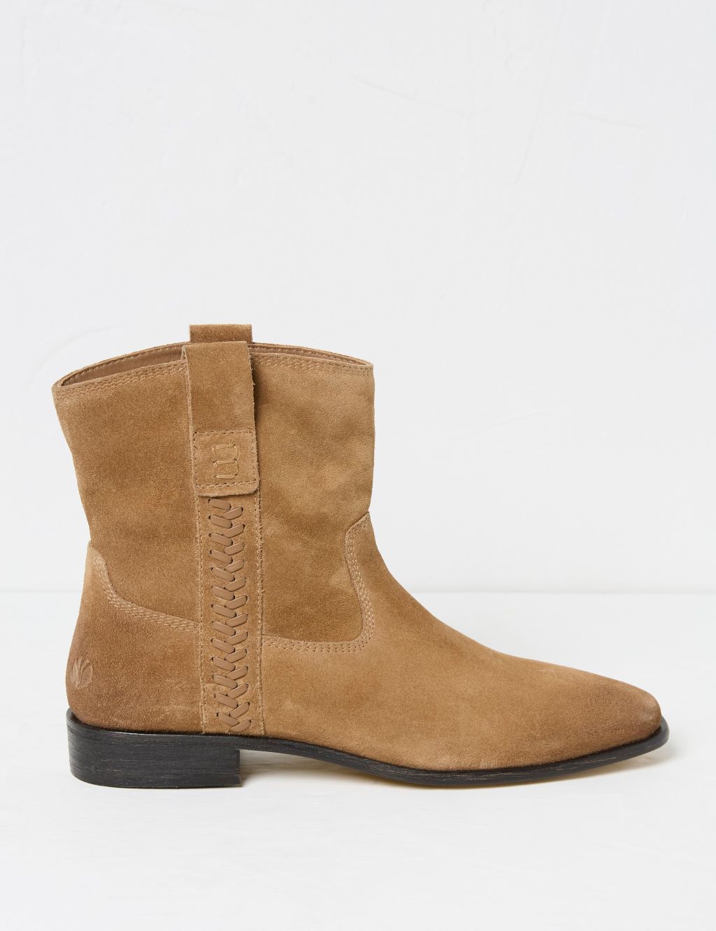 Suede Cow Boy Flat Boots