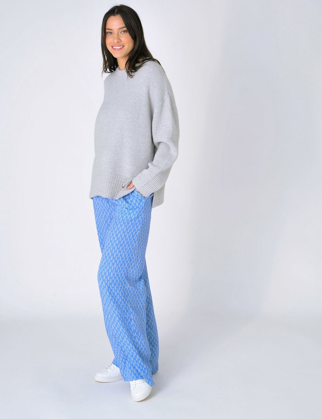 Crew Neck Relaxed Jumper with Wool image 2