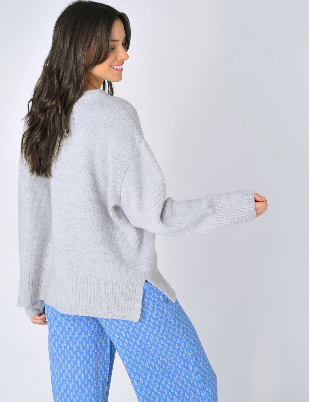 Crew Neck Relaxed Jumper with Wool image 3