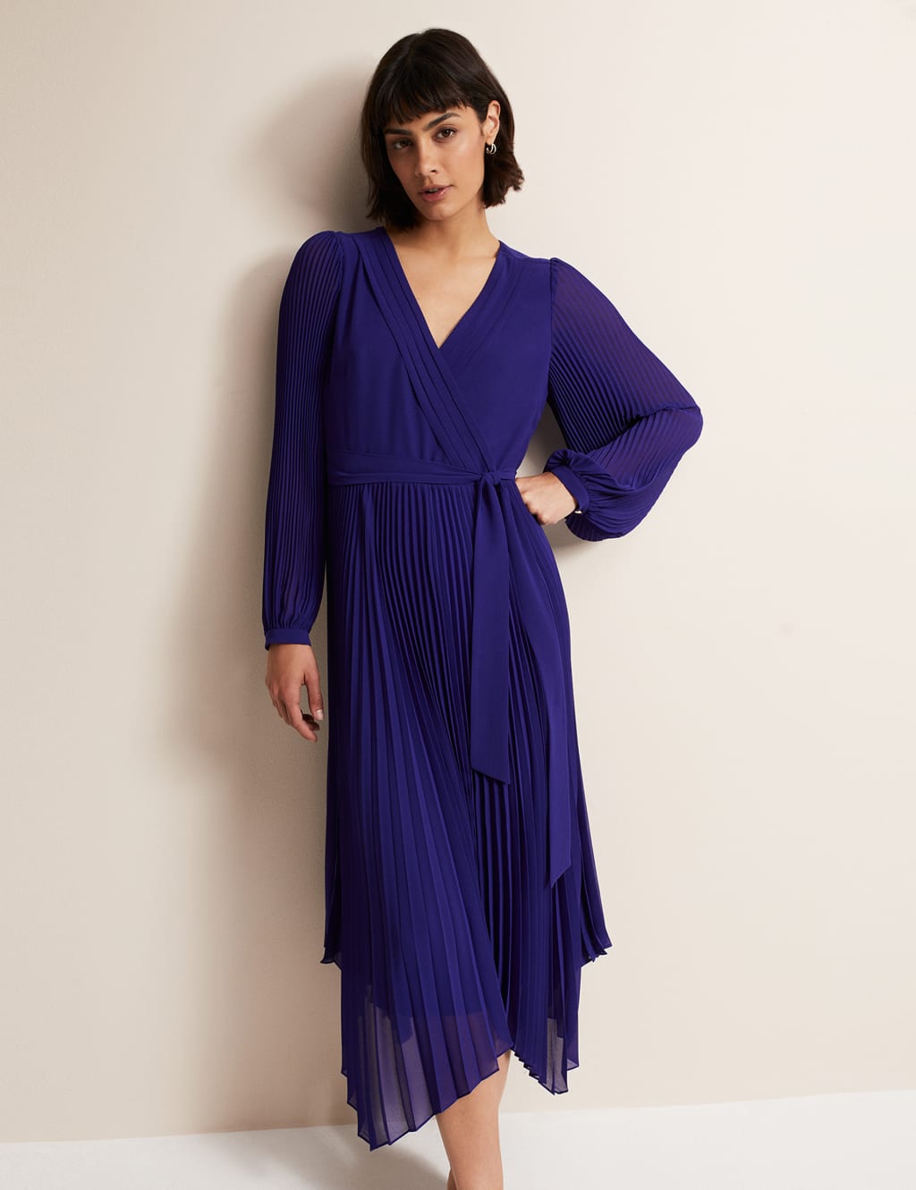 V-Neck Pleated Tie Waist Midi Wrap Dress image 4