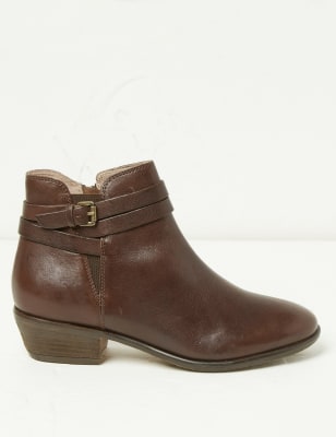 m and s black ankle boots