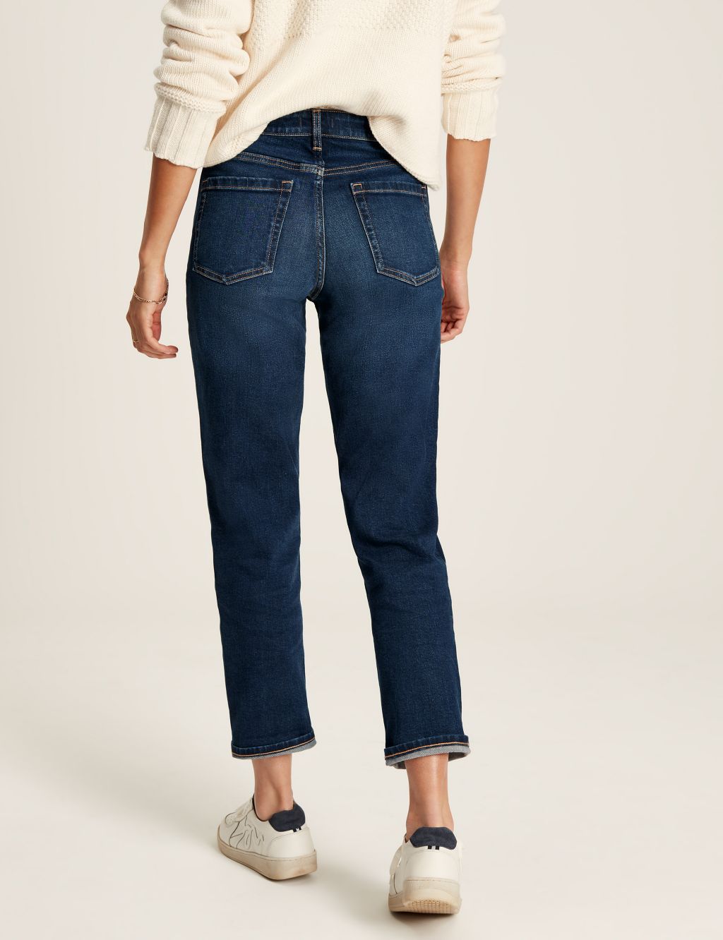 Mid Rise Straight Leg Cropped Jeans image 4