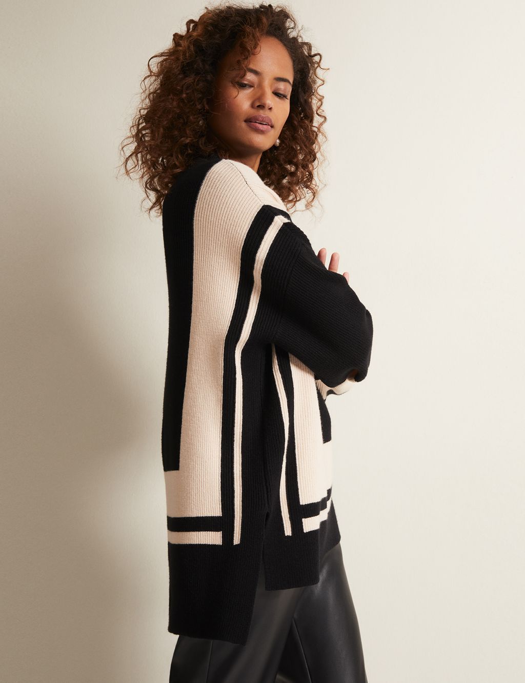 Striped Ribbed Round Neck Relaxed Jumper image 6