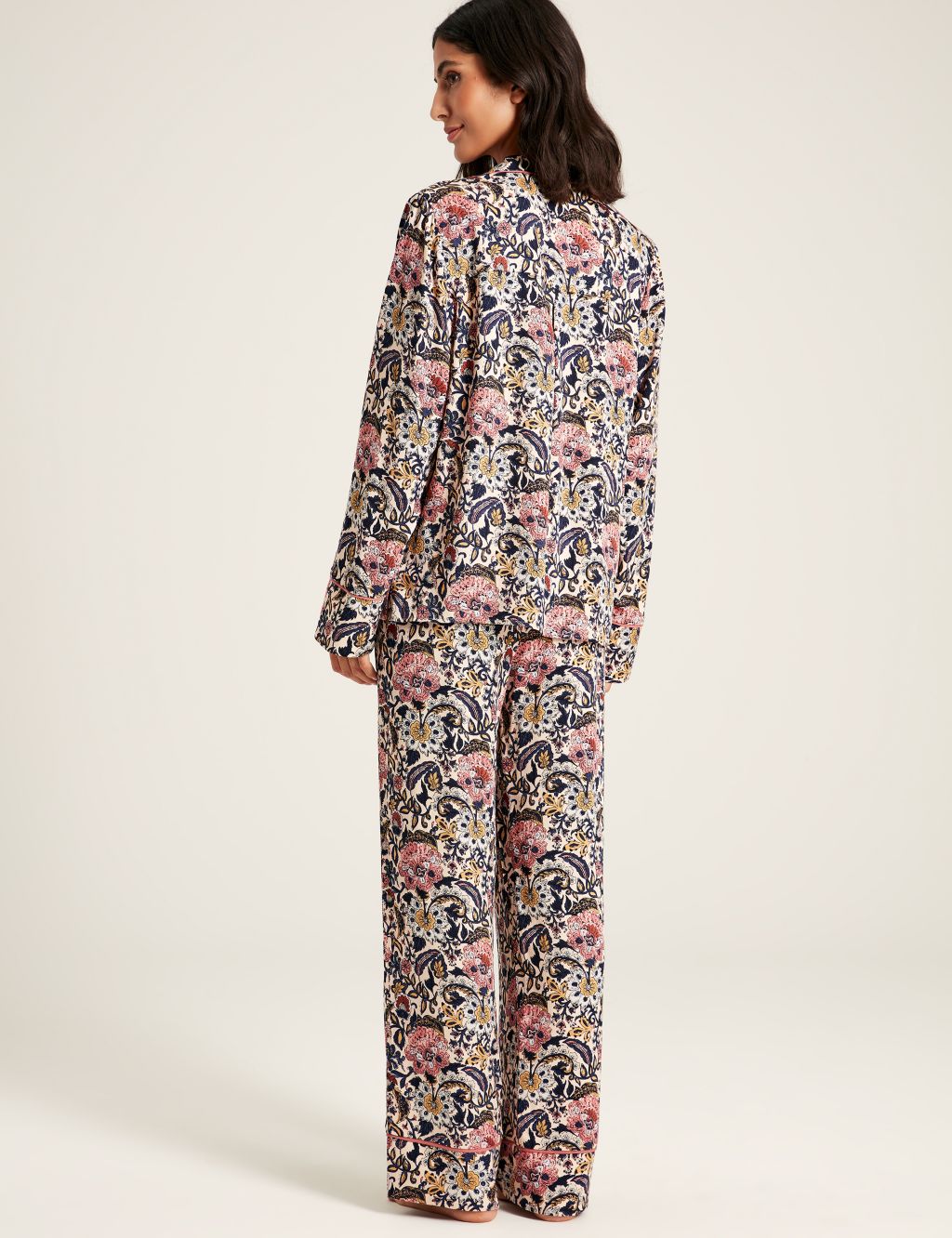 Printed Pyjama Set image 3