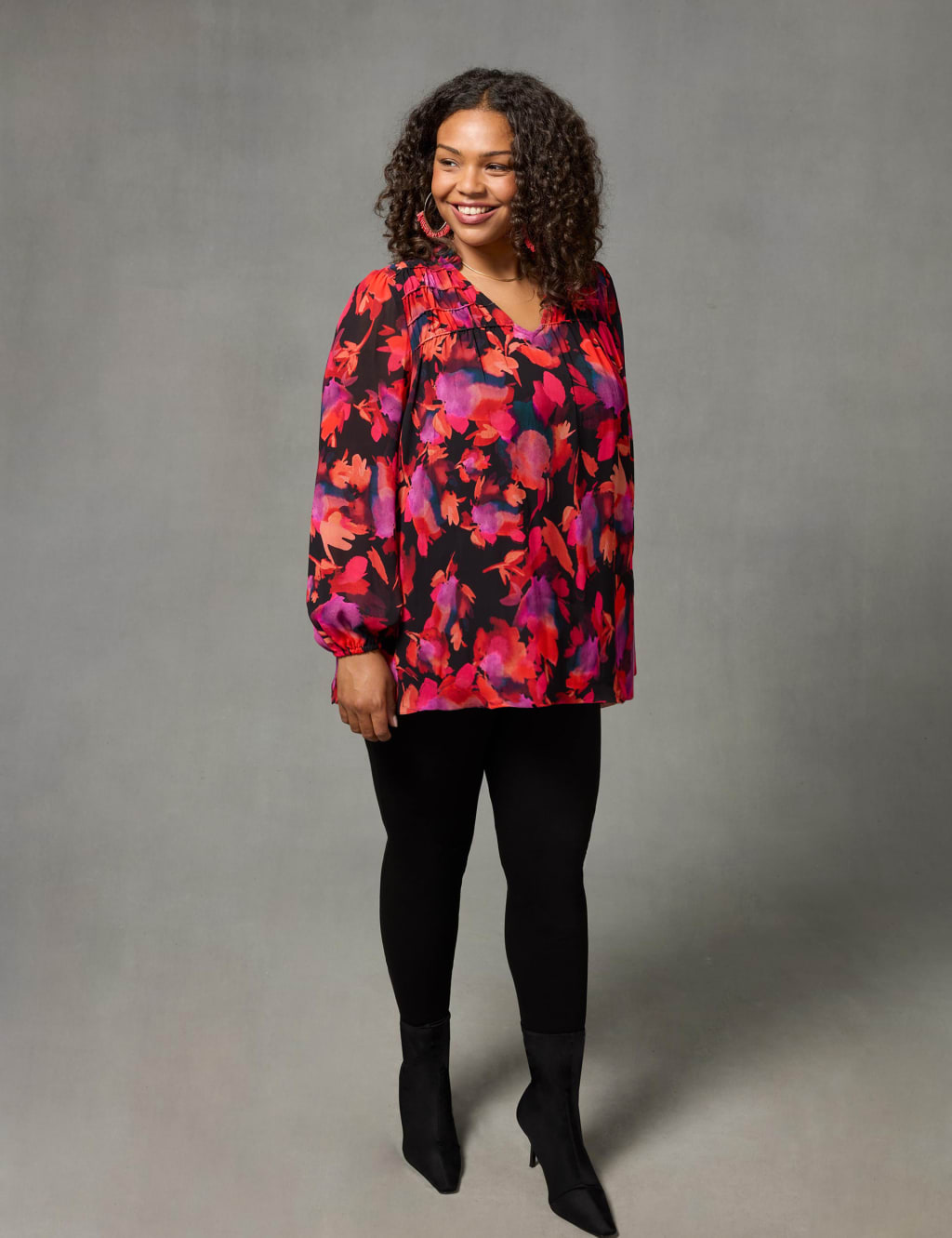 Floral V-Neck Relaxed Blouson Sleeve Blouse image 5
