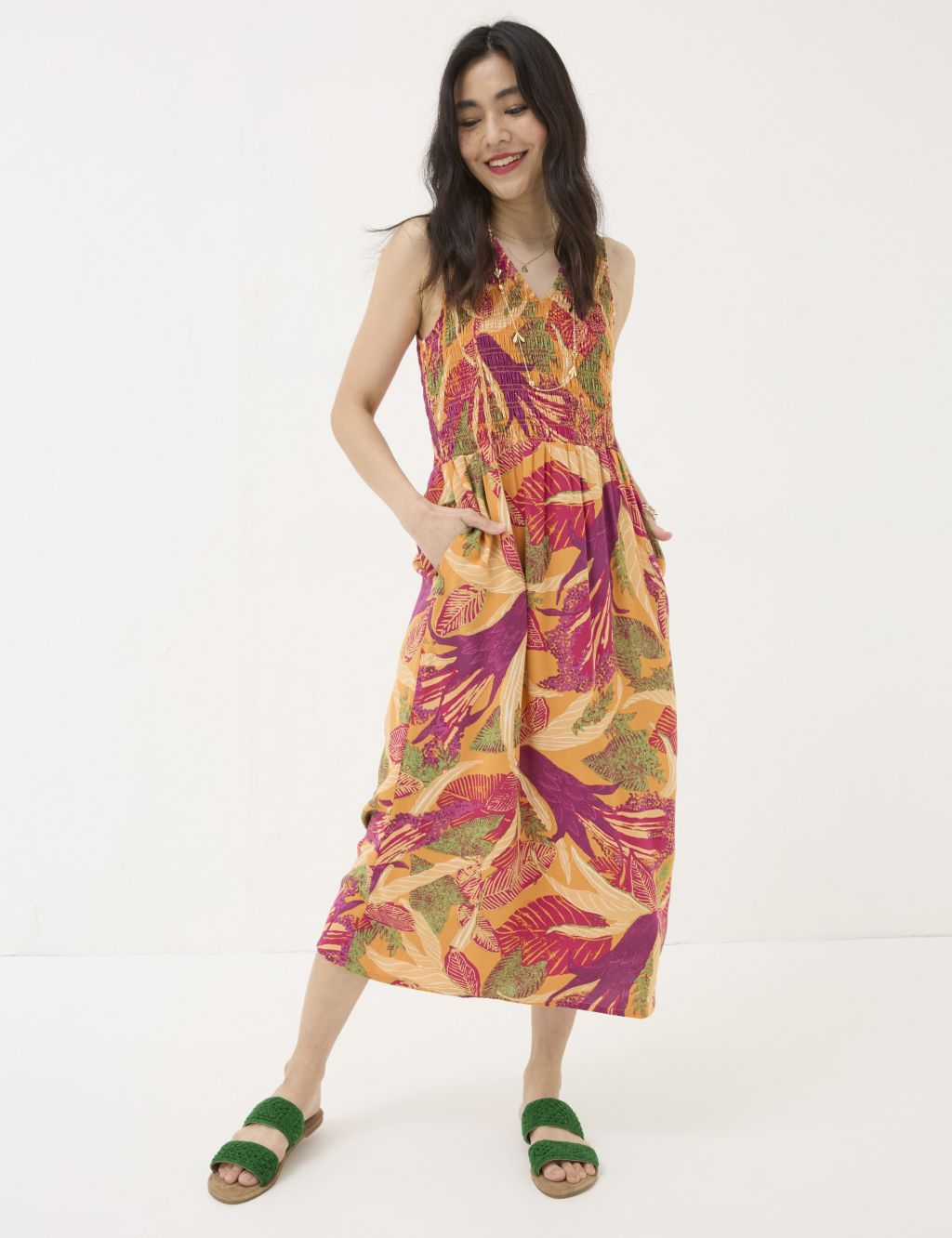 Floral V-Neck Midi Shirred Dress