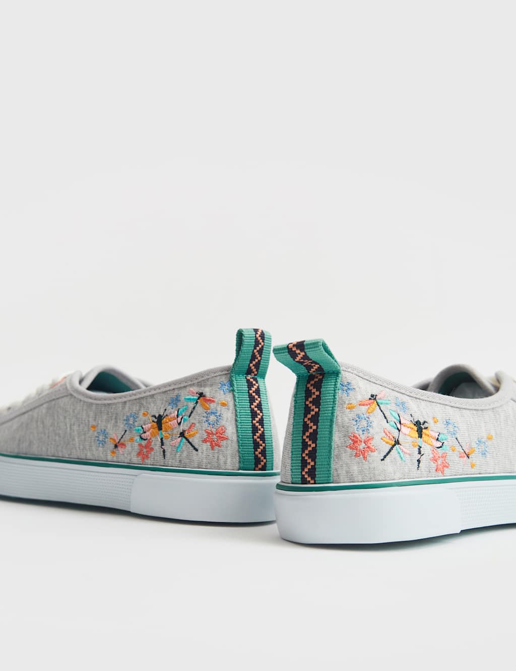 Canvas Embroidered Flat Pumps image 3