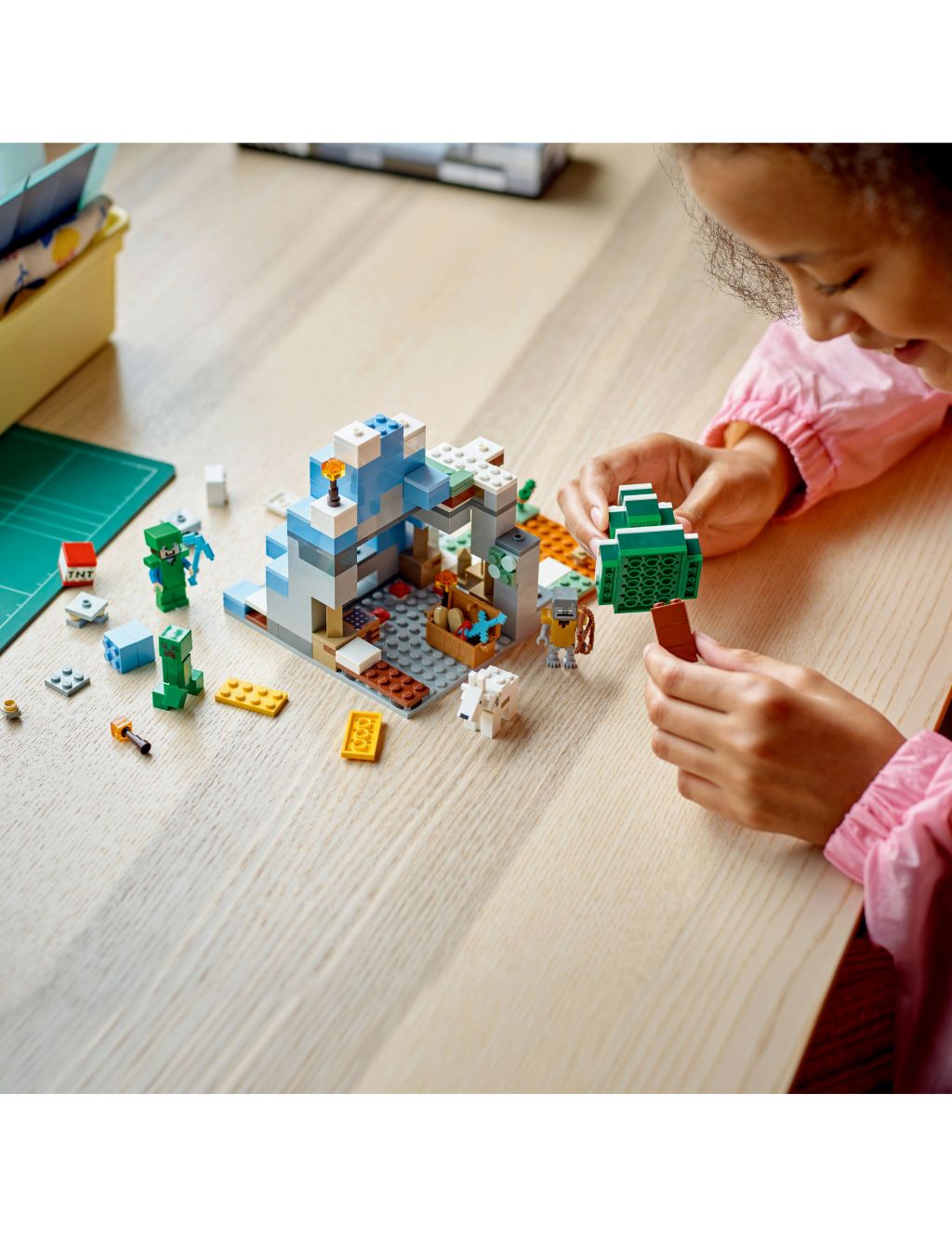 LEGO Minecraft The Frozen Peaks Toy Set (8+ Yrs) image 6