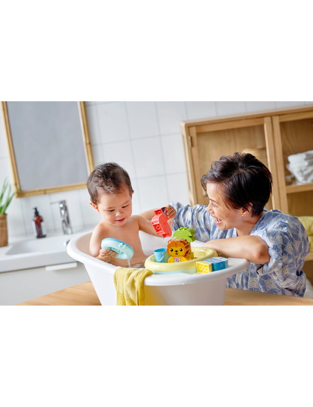LEGO® DUPLO® My First Bath Time Fun: Floating Animal Island (18 Mths) image 4