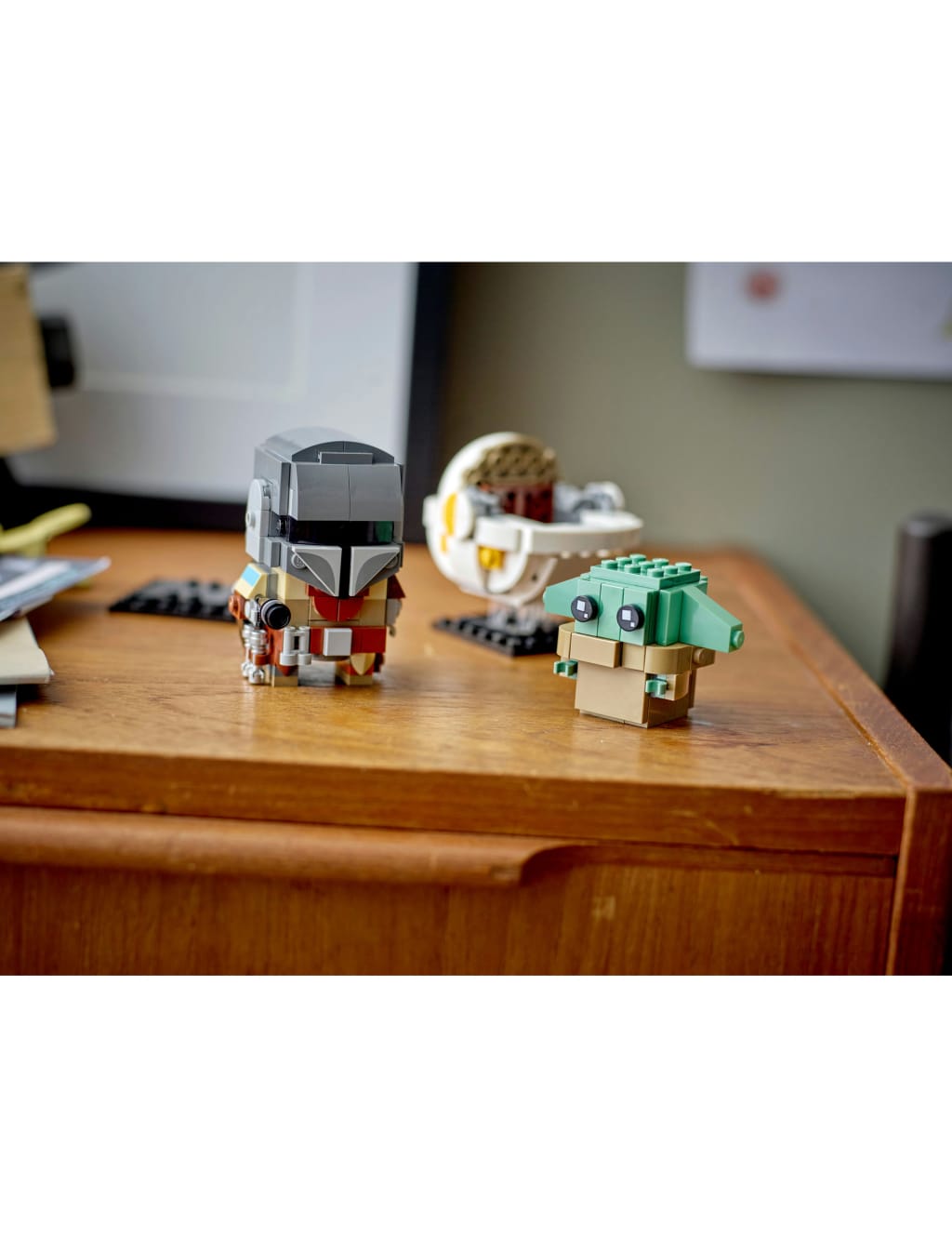 LEGO® BrickHeadz™ Star Wars™ The Mandalorian™ & The Child  (10+ Yrs) image 3