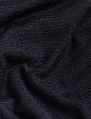 

JAEGER Womens Strickjacke mit V-Ausschnitt, hohem Merinowollanteil und Seide - Navy, Navy