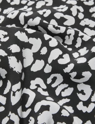 

JAEGER Vestido recto 100% seda con estampado animal de escote en picoWomens - Black/White, Black/White