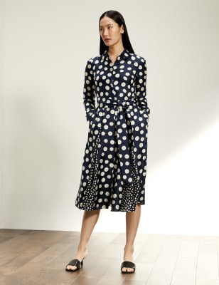 

JAEGER Womens Midi-Shirtkleid aus reiner Seide mit Knopfmuster - Navy, Navy