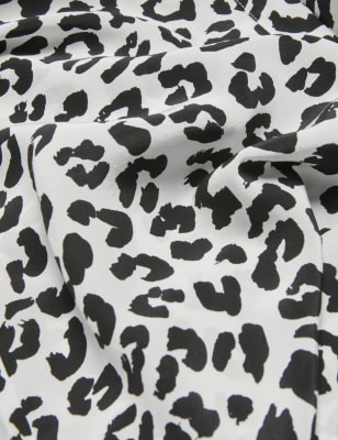 

JAEGER Womens Pure Silk Animal Print Long Sleeve Shirt - White/Black, White/Black