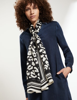 

JAEGER Womens Pure Silk Leopard Print Scarf - Black/White, Black/White