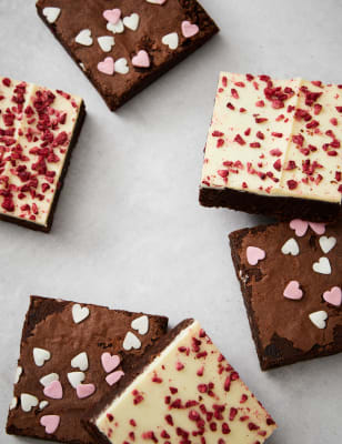 3 White Chocolate & Raspberry Topped & 3 Indulgent Chocolate Brownies