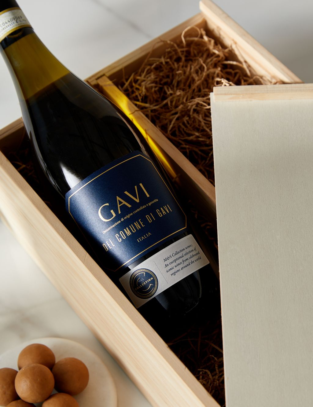 White Wine & Chocolate Gift Box