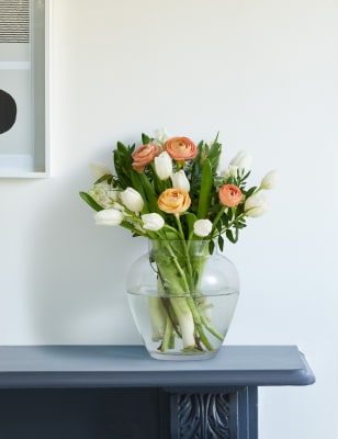 Springtime April Fabulous Flower Bouquet (Delivery from 3rd April 2023)