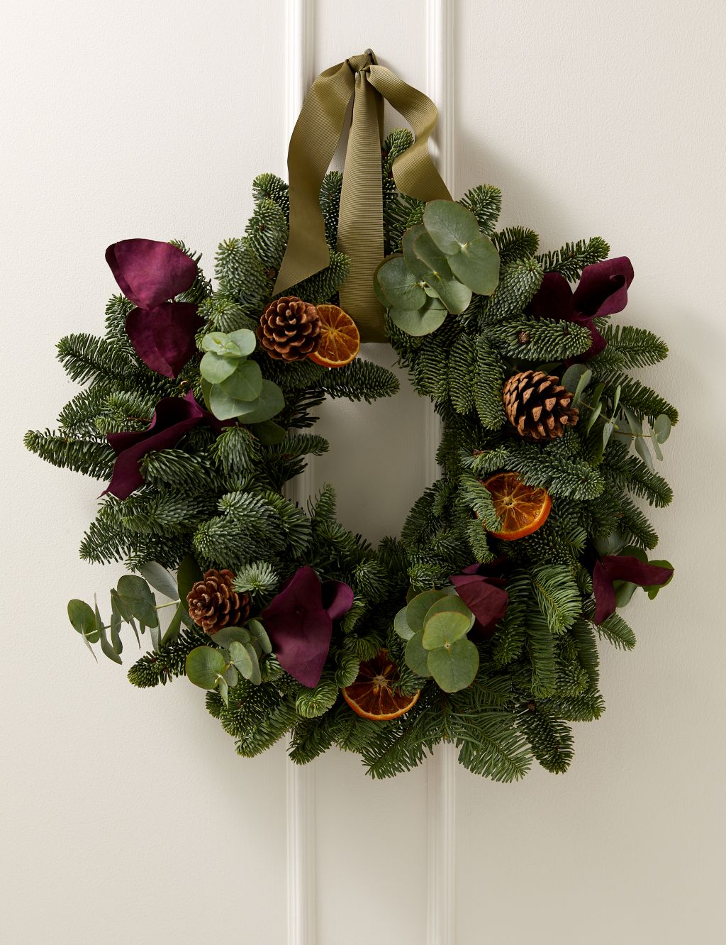 Create Your Own Festive Red Wreath