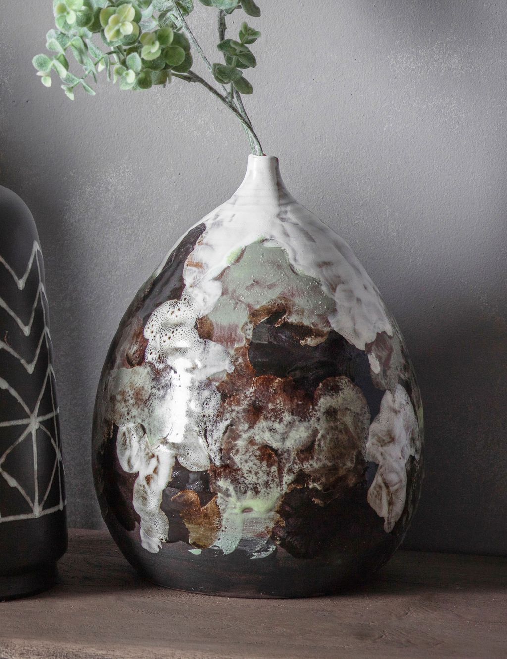 Boscone Glazed Teardrop Vase image 2