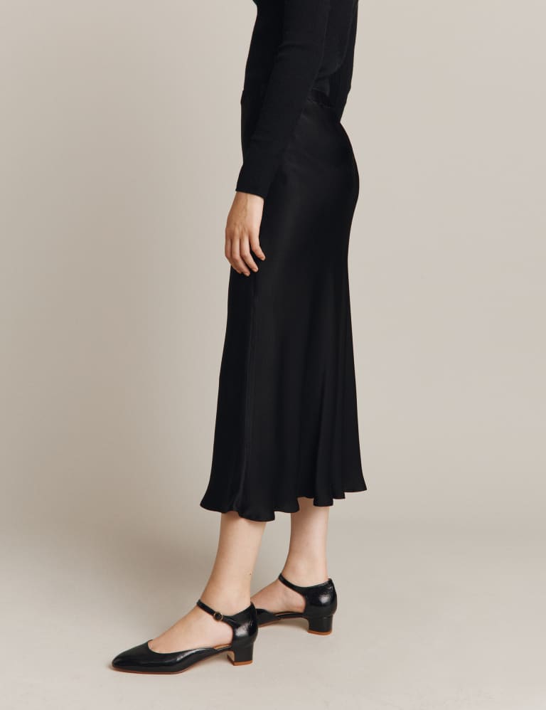 Black midi skirt marks and spencer hot sale