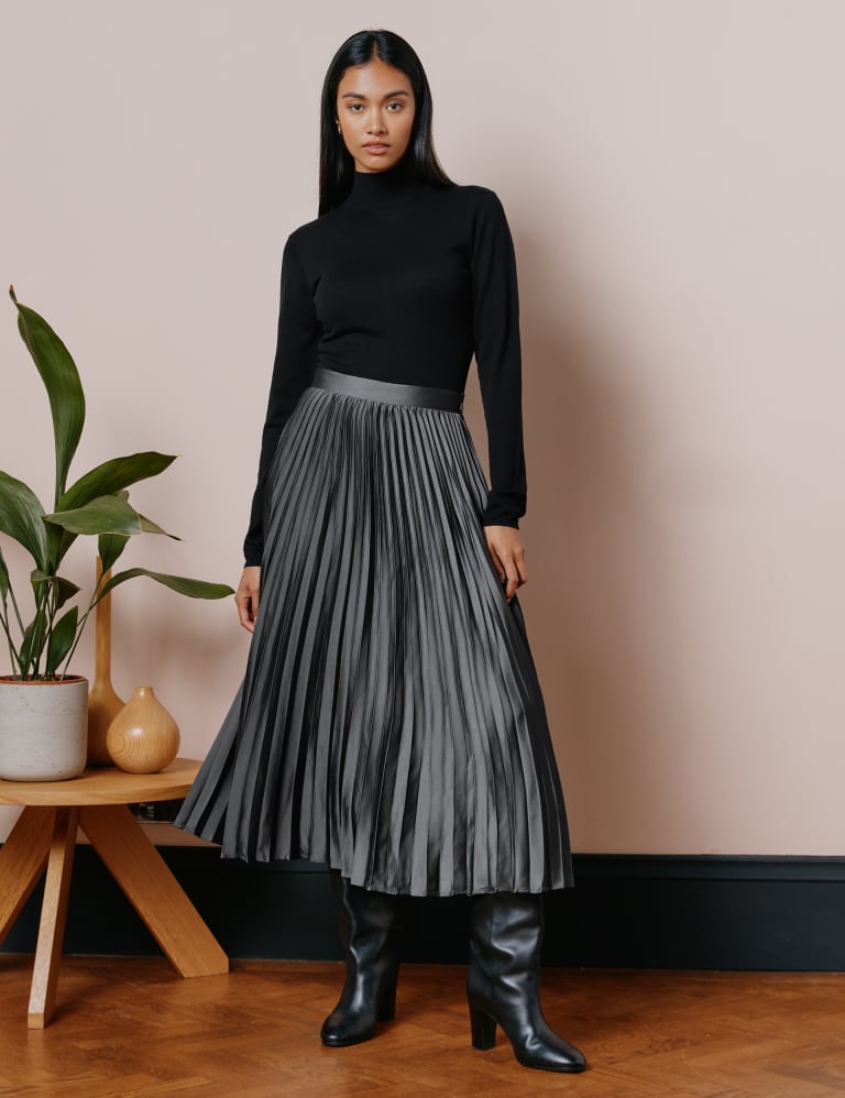 Black pleated midi skirt cheap satin