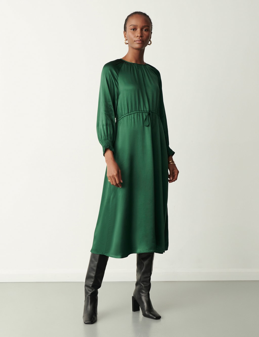 Satin tie waist dress 2025
