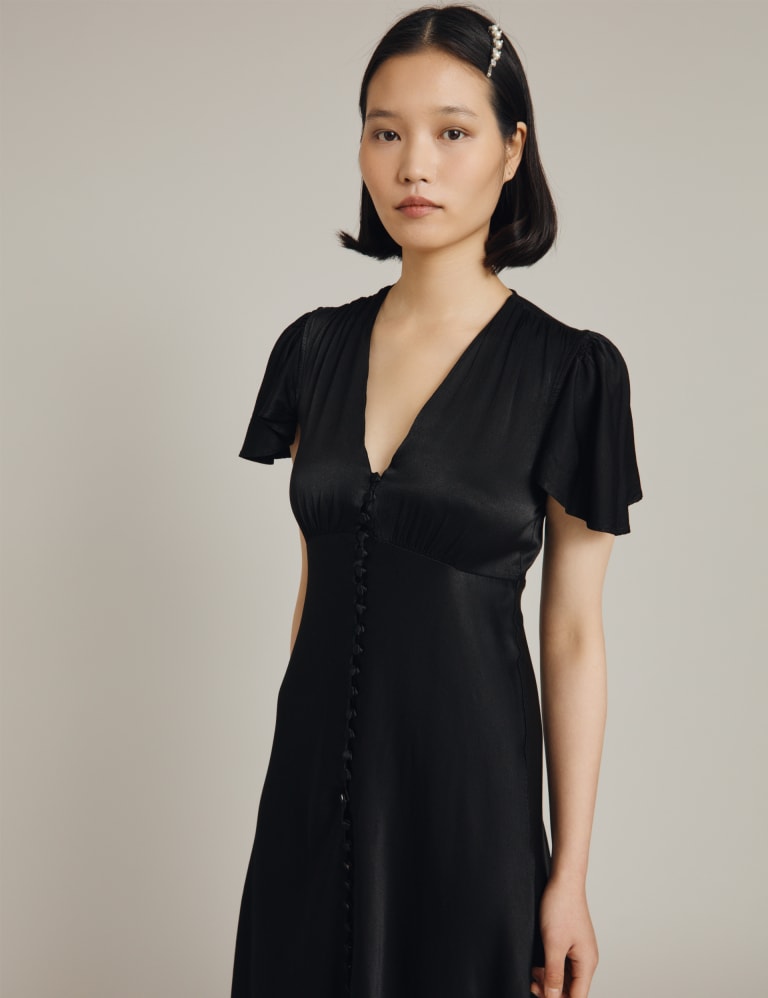 Black v neck dress short shop
