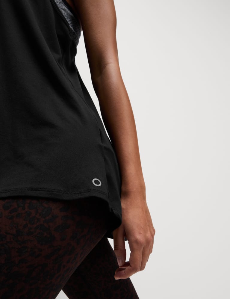 Sleeveless sale yoga tops