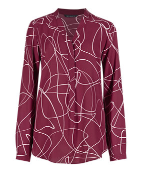 Scribble Print Chuck On Blouse Image 2 of 5