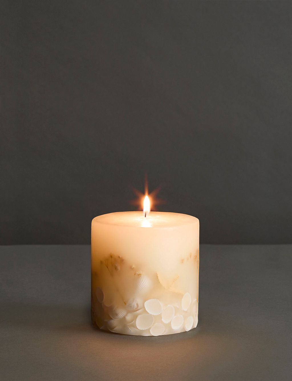 Seashells Scented Candle 3 of 5