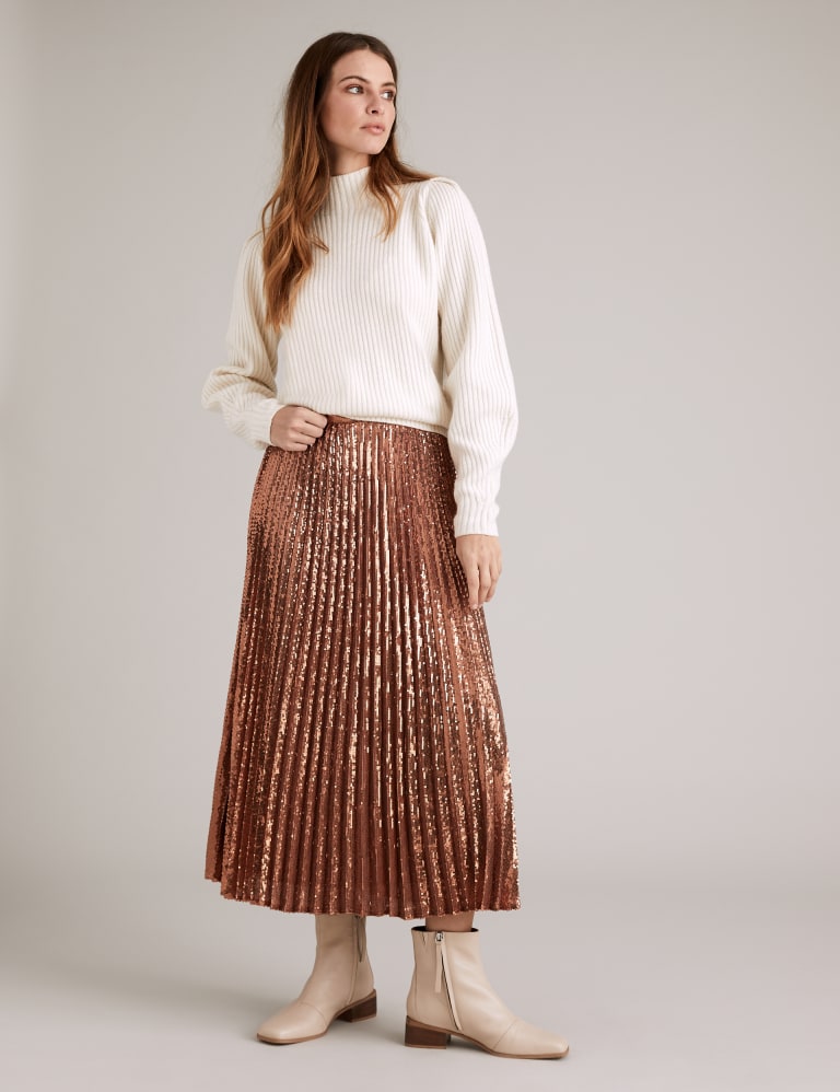 Bronze pleated skirt knee hot sale length