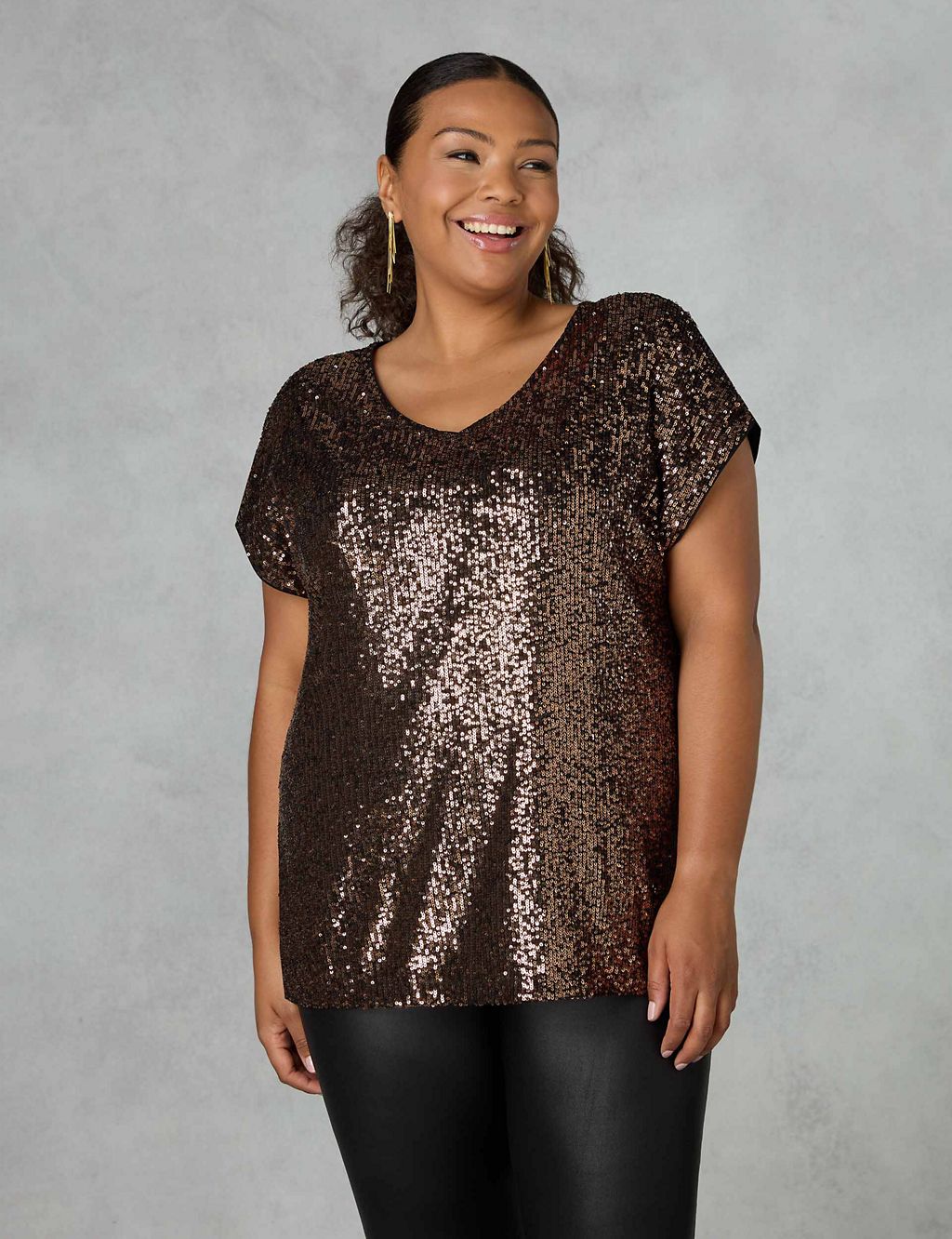 Sequin V-Neck Relaxed T-Shirt 3 of 4
