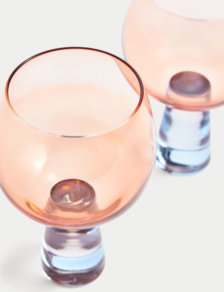 Set of 2 Cone Base Gin Glasses 2 of 3