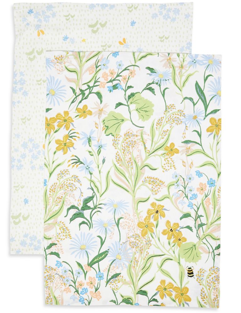 Set of 2 Floral Design Tea Towels 1 of 3