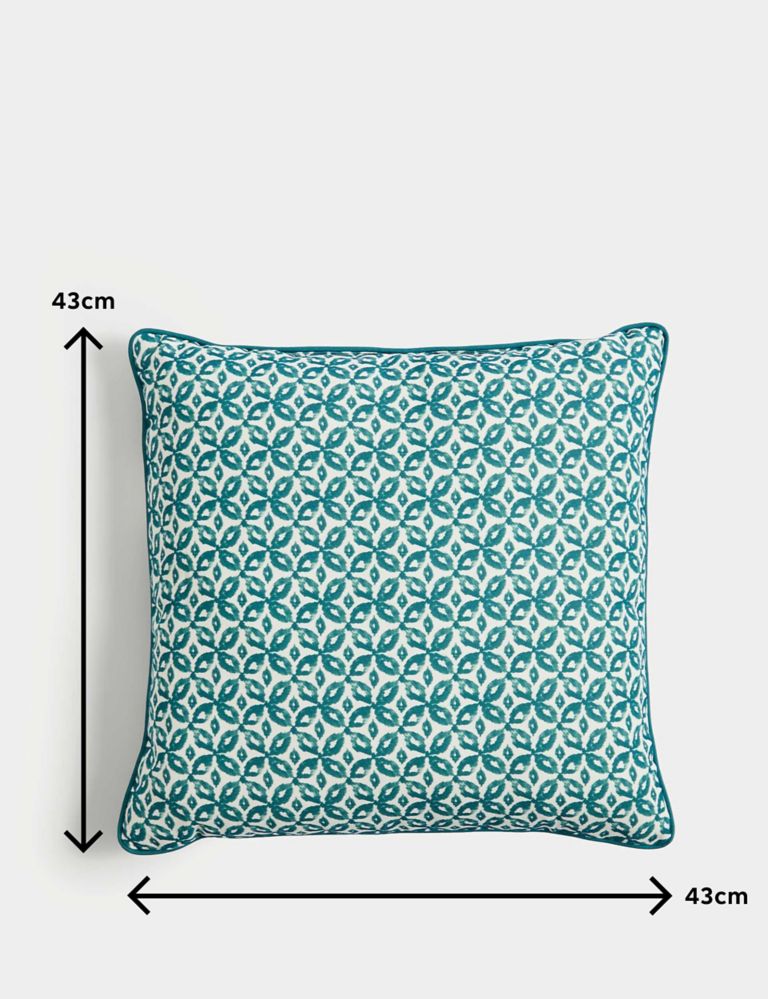 Set of 2 Geometric Outdoor Cushions 8 of 8
