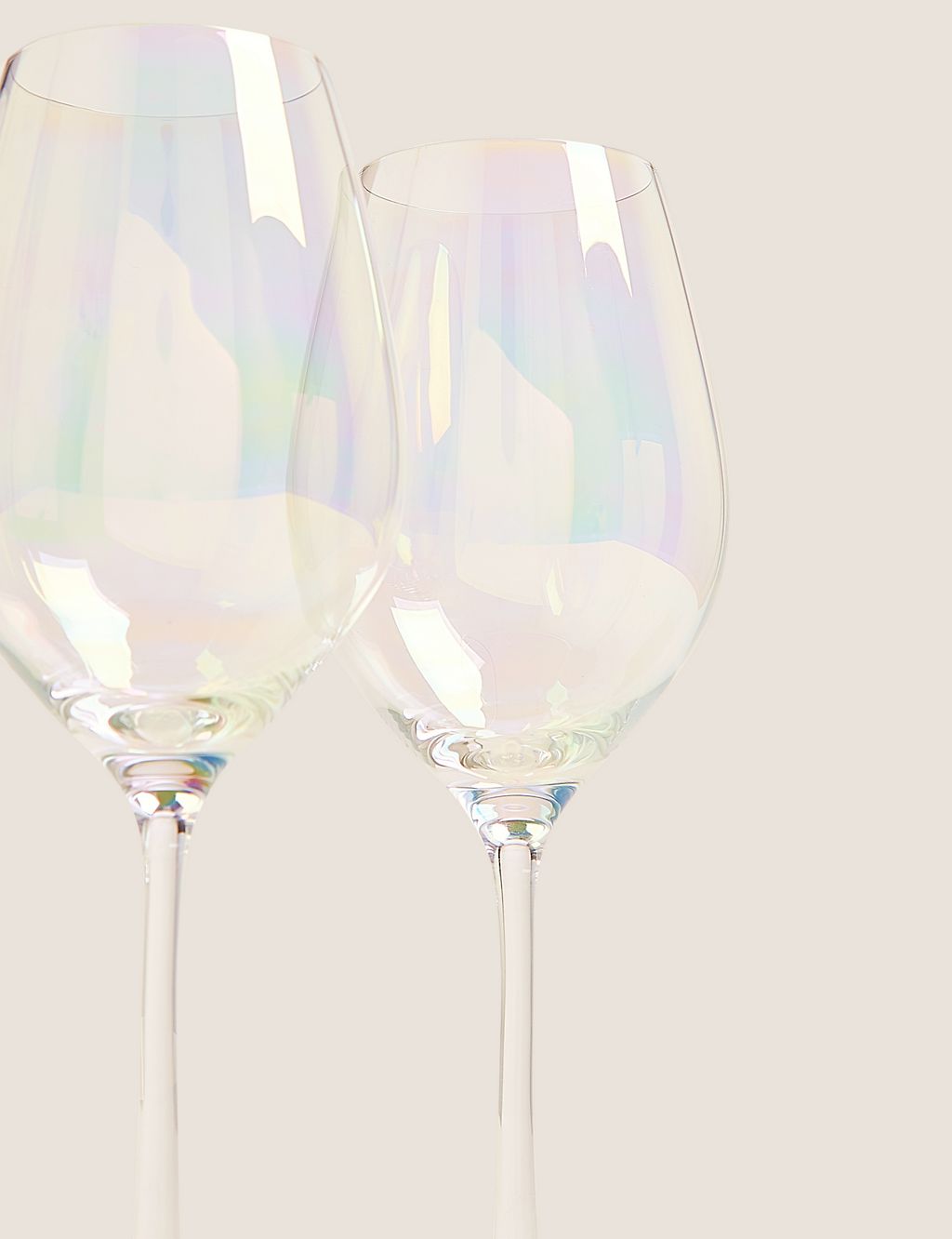 Set of 2 Lustre White Wine Glasses 4 of 5