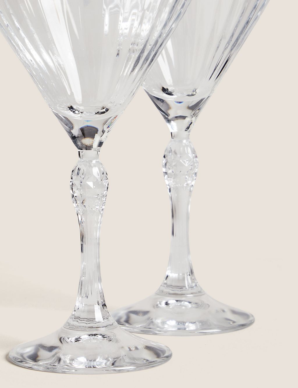 Set of 2 Martini Glasses 2 of 3