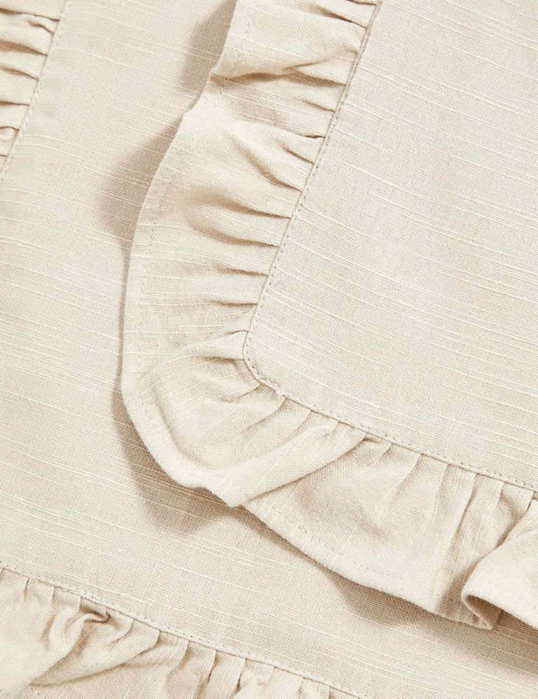 Set of 2 Pure Cotton Ruffle Placemats 3 of 3